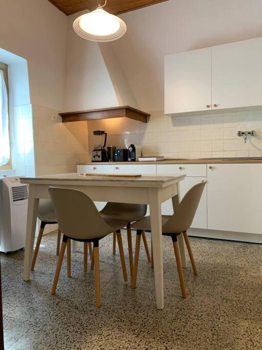 Historic Downtown Home By The Sea With King Bed Monterosso al Mare Buitenkant foto